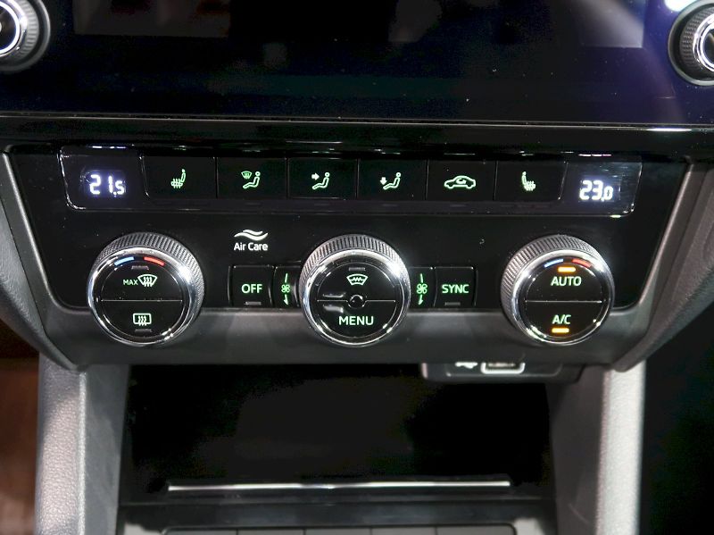 Škoda Octavia (2018) STYLE 1.6TDI 85KW DSG - fotka 27 z 37