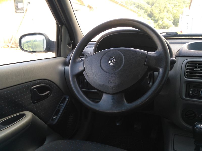 Renault Thalia 1,4i klima - fotka 7 z 21