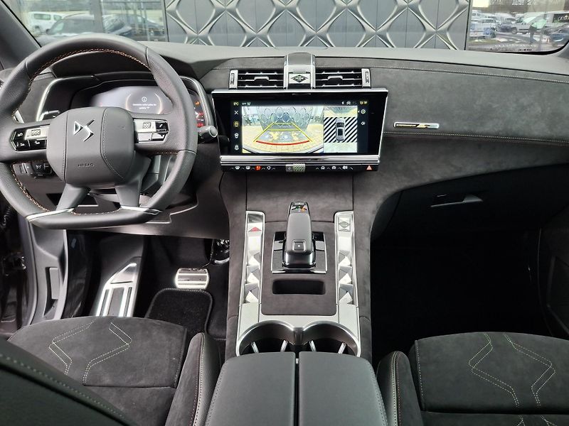 DS Automobiles DS7 (2026) PERFORMANCE LINE 1.5 BlueHDi - fotka 5 z 26