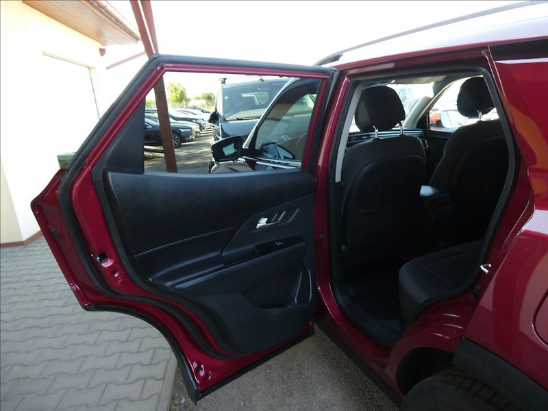 SsangYong Korando 1,5 1.5T-GDI,Style,4x4,automat - fotka 22 z 42