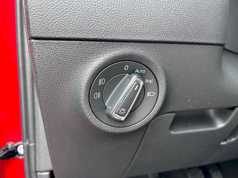 Škoda Karoq (2019) 1.5TSI 110kW Style - fotka 11 z 35