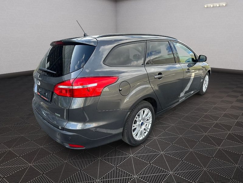 Ford Focus (2017) 1.0EcoBoost 92kw - fotka 7 z 25