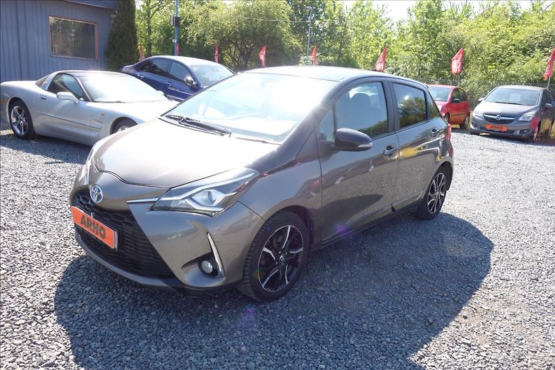 Toyota Yaris 1,5 i, ČR, HYBRID, SELECTION. - fotka 2 z 5