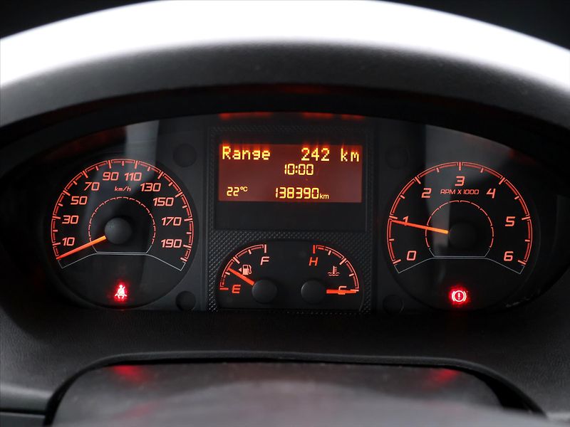 Citroën Jumper 2,2 HDI 103KW Klima 1.Maj. DPH - fotka 12 z 25