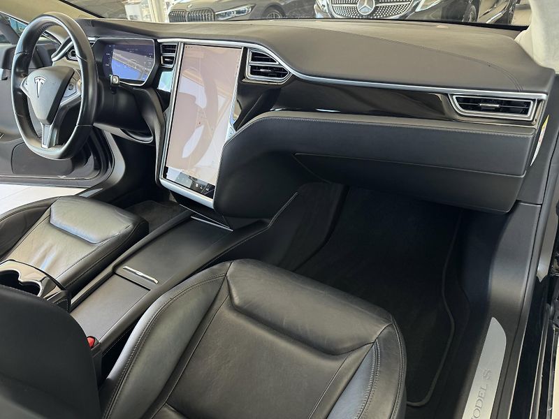 Tesla Model S 90D AWD*CCS*Vzduch - fotka 11 z 31