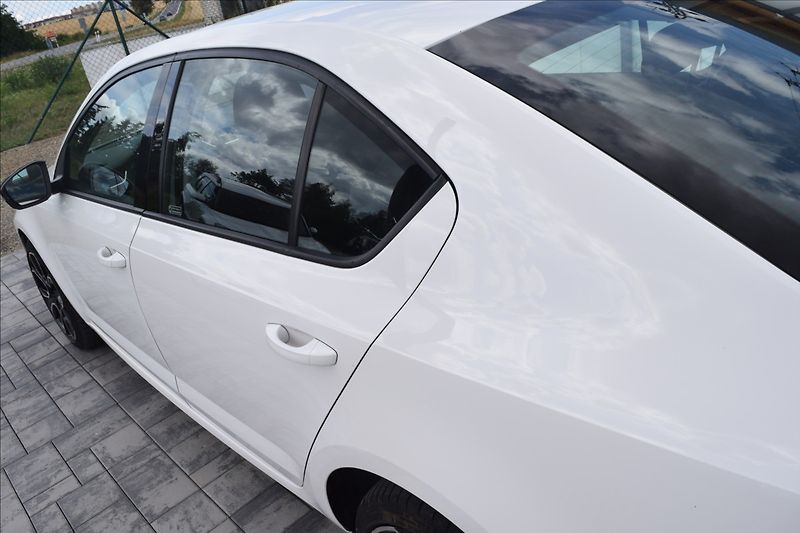 Škoda Octavia 1,6 TDI 81KW PO ROZVODECH - fotka 10 z 48
