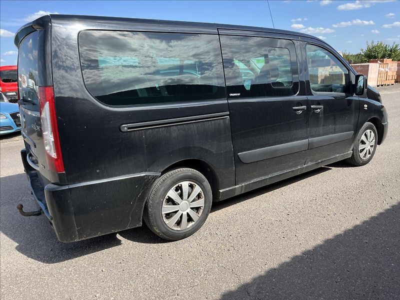Fiat Scudo 2,0 JTD L2 PANORAMA 8.MÍST - fotka 5 z 41