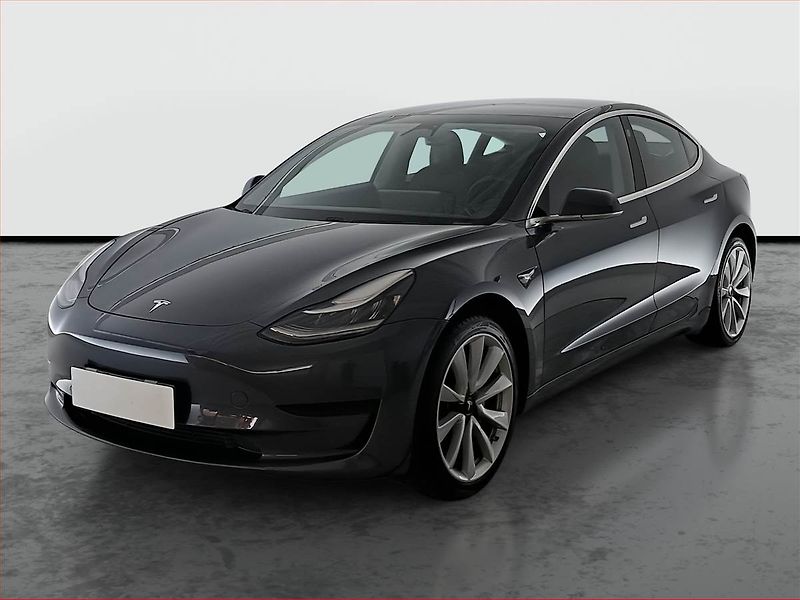 Tesla Model 3 (2020) Std Range Plus 52kWh, SoH 81% - fotka 2 z 25