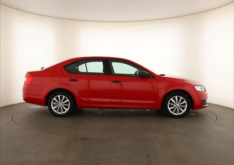 Škoda Octavia (2016) 1.6 TDI - fotka 6 z 14