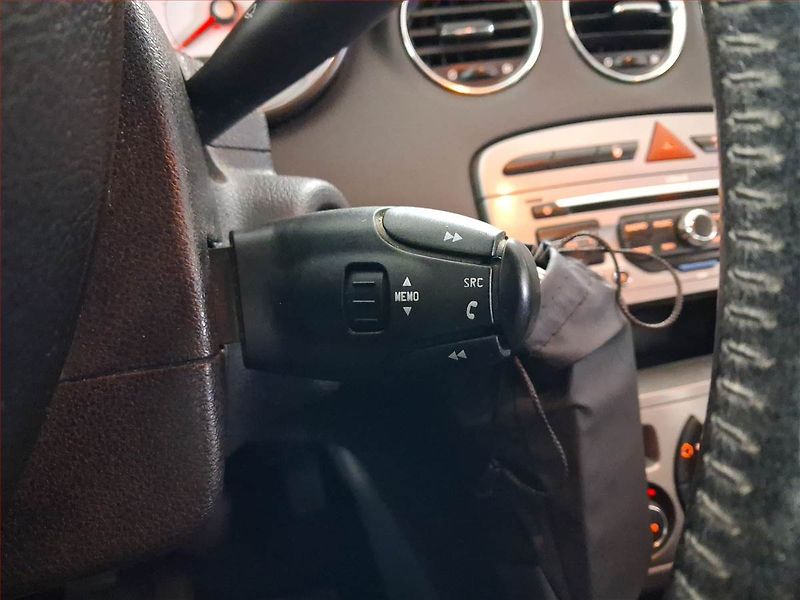 Peugeot 308 (2010) 1.6 HDi, po STK, Tažné - fotka 17 z 20