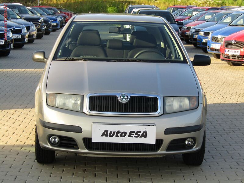 Škoda Fabia (2004) 1.2i, ČR, AC - fotka 2 z 17