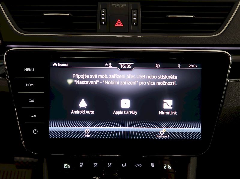 Škoda Superb (2022) iV LAURIN&KLEMENT 1.4TSI 115KW - fotka 25 z 45