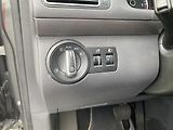 Volkswagen Touran (2011) 1.6 TDi, DSG, panor, navi - náhled 13