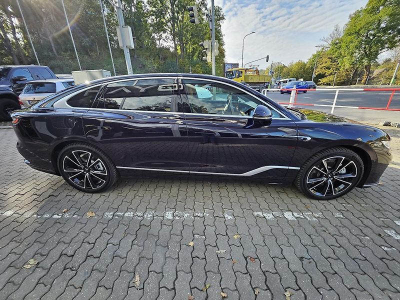 Dongfeng Voyah Passion PHEV (2024) VOYAH PASSION PHEV - fotka 6 z 26