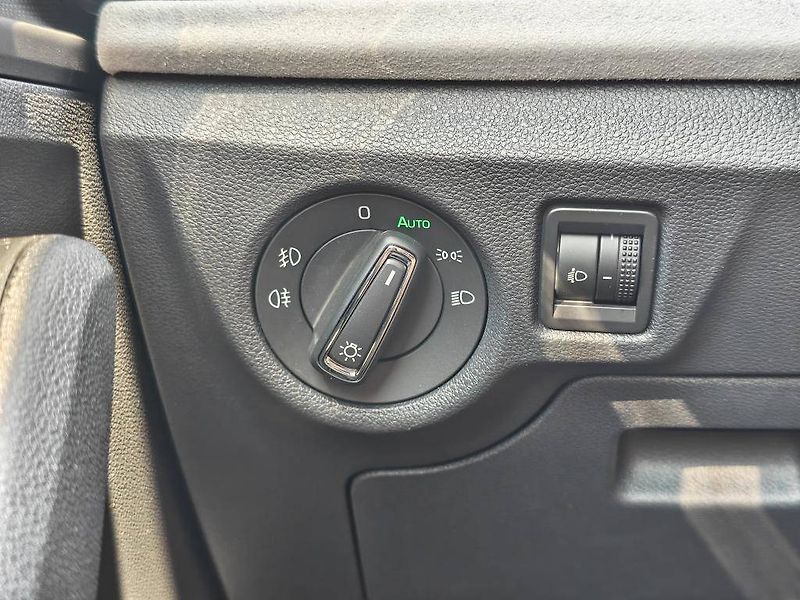 Škoda Scala Top Selection 7DSG 1,0TSI - fotka 19 z 23