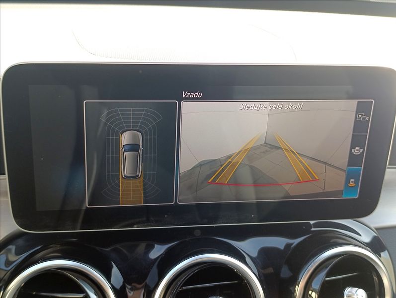 Mercedes-Benz Třídy C 2,0 EQ POWER KAMERA NAVI - fotka 23 z 38