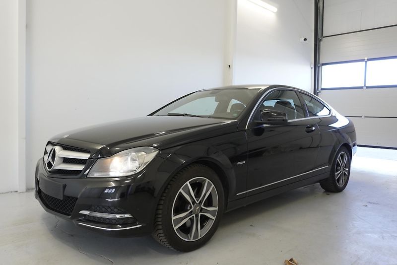 Mercedes-Benz Třídy C (2012) C350 3,5I V6 COUPE AMG-LINE  - fotografie inzerátu