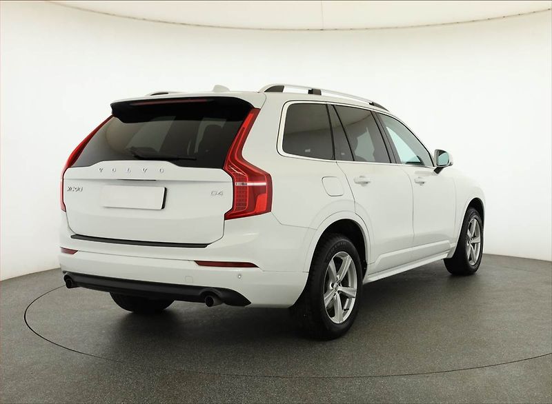 Volvo XC90 (2016) D4 - fotka 5 z 17