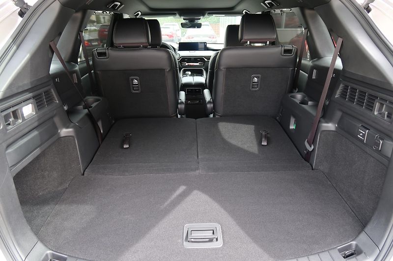 Mazda CX-80 (2026) 3,3 D254 AWD 8AT Homura Coso   - fotka 15 z 36