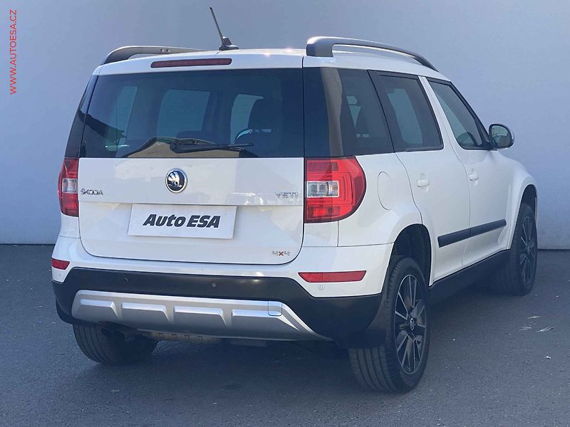 Škoda Yeti (2014) 2.0 TDi 4x4, Elegance, DSG - fotka 4 z 17
