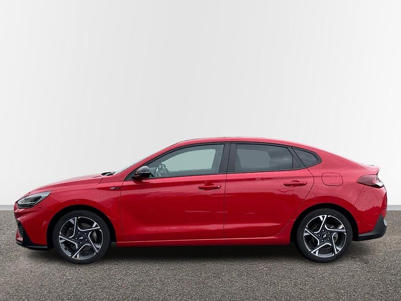 Hyundai i30 N-Line,ČR,1Maj - fotka 3 z 25