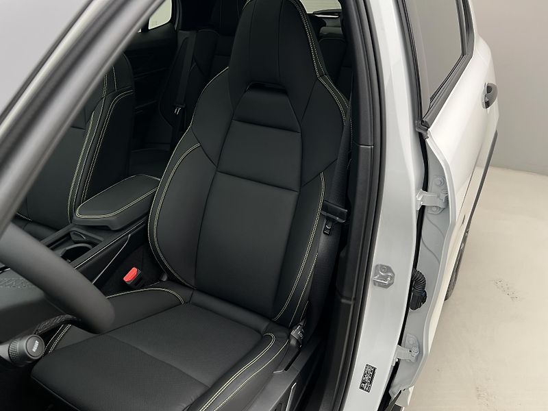 Lynk & Co 01 (2026) MORE PHEV AUT CZ 1.maj - fotka 25 z 55