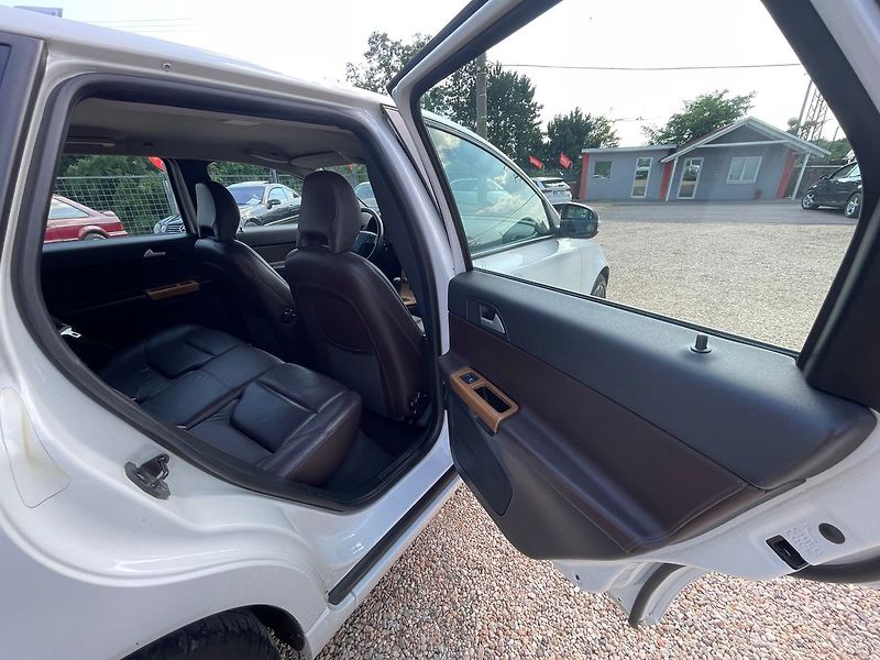 Volvo V50 1.6D 80kW*KŮŽE*VÝHŘEV*HANDSFRE - fotka 23 z 30