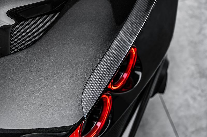 Ferrari F8 Lift, 360, Daytona, Passenger - fotka 13 z 28