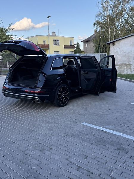 Audi SQ7 (2016) Audi SQ7 - fotka 26 z 43