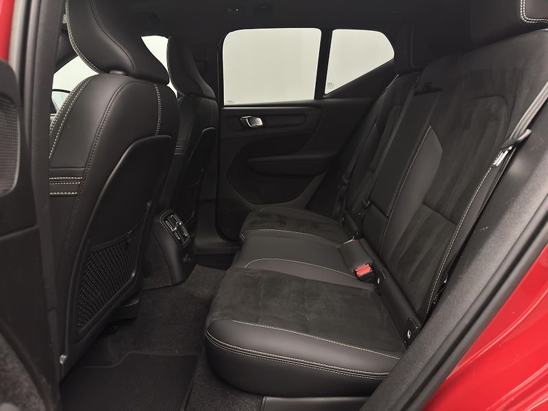 Volvo XC40 T5 RECHARGE CZ - fotka 6 z 48