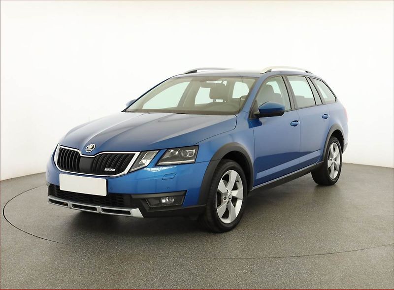 Škoda Octavia (2019) Scout 2.0 TDI, 4X4, Automat - fotka 2 z 21