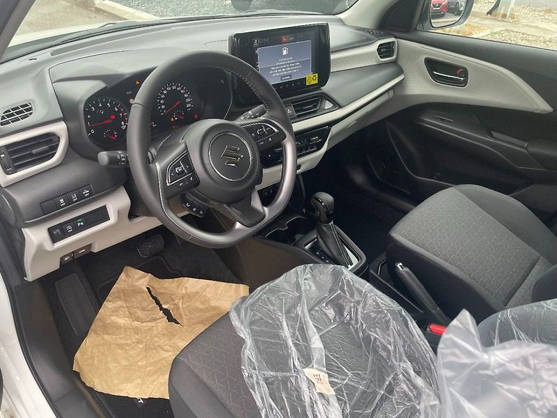 Suzuki Swift automat Premium - fotka 10 z 10
