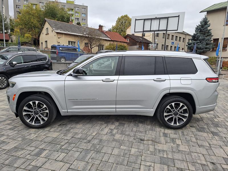 Jeep Grand Cherokee (2021) 3,6LV6 4X4 LONG OVERLAND 6míst - fotka 4 z 36
