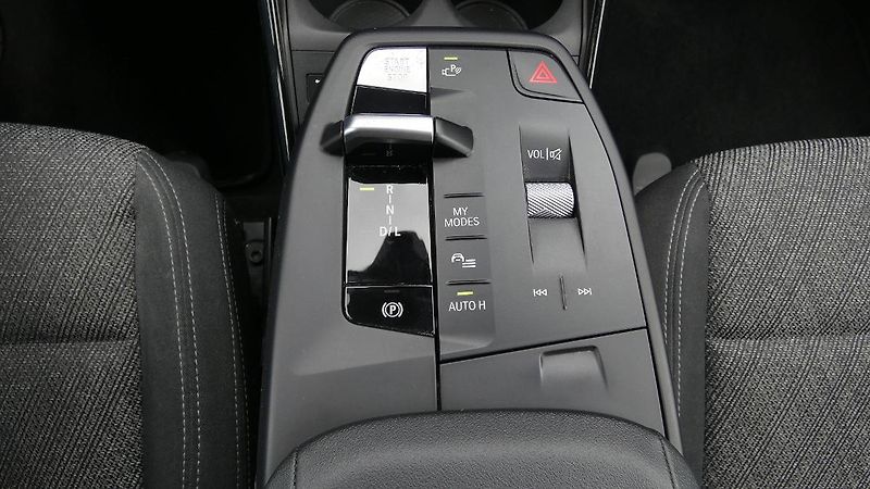 BMW Řada 2 218i Active Tourer aut. - fotka 17 z 24