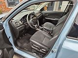 Suzuki Vitara (2021) 1.4i 95KW COMFORT Navi LED ACC - náhled 31