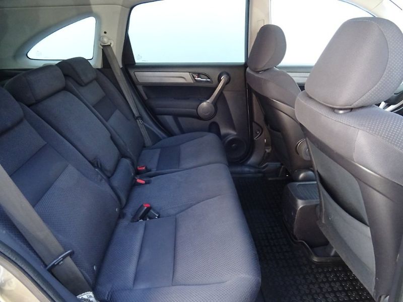 Honda CR-V (2008) 2.2CDTi,103kW,4X4,s.kniha - fotka 18 z 22