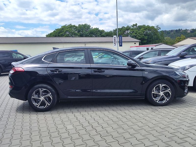 Hyundai i30 1.5 T-GDi/117kW Smart MHEV - fotka 4 z 31