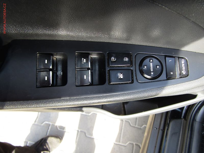 Hyundai Tucson (2016) 2.0 CRDi 4x4, ČR, Premium - fotka 11 z 25