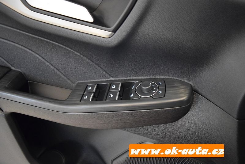 Ford Kuga 2.5 HYBRID TITANIUM 2023  - fotka 34 z 60