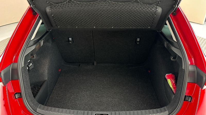 Škoda Scala 1.0 TSI Style - fotka 17 z 24