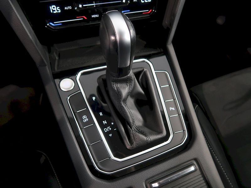 Volkswagen Passat (2022) ELEGANCE 2.0TDI EVO 110KW DSG - fotka 31 z 39