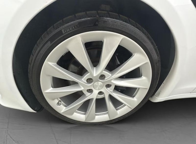 Tesla Model S LR AWD Vzduch Yoke Pano Kamera - fotka 30 z 33