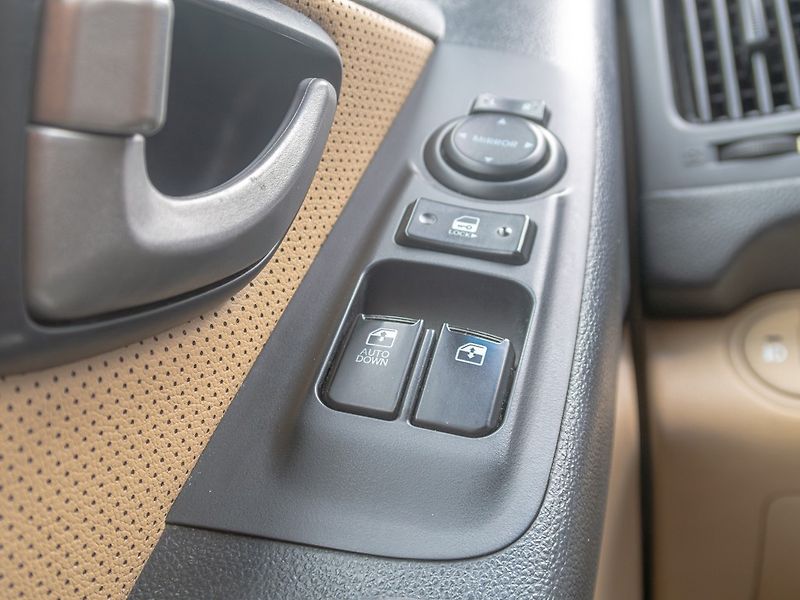 Hyundai H 1 (2015) ČR 2.5D 125KW mat – 8 SEDADEL - fotka 30 z 48