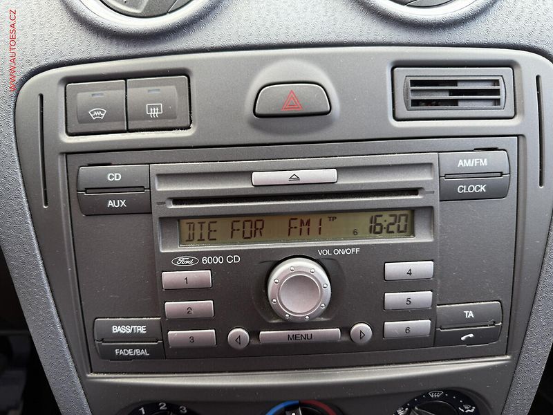 Ford Fusion (2010) 1.4i, 1.maj,ČR, AC - fotka 12 z 14