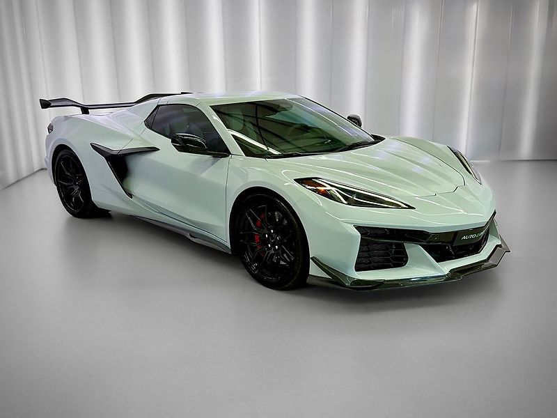 Chevrolet Corvette 5.5 V8 LT6 C8 Z06 CONVERTIBLE - fotka 4 z 31