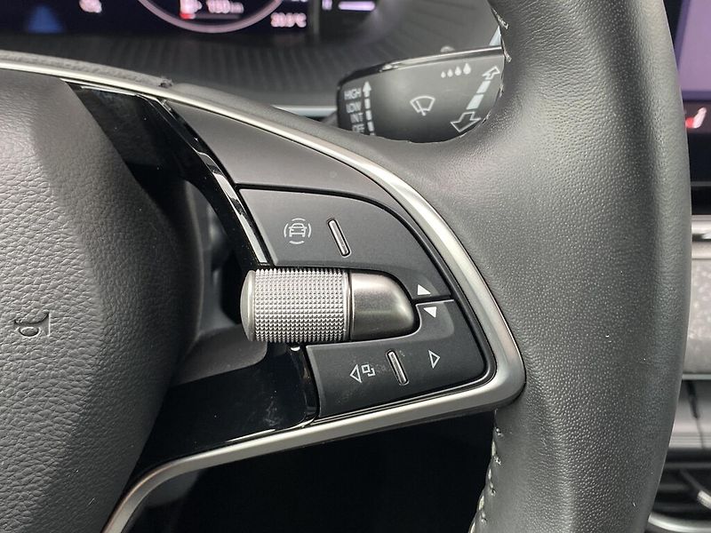 Škoda Octavia 1,5 TSI 110 kW Top Selection - fotka 15 z 27