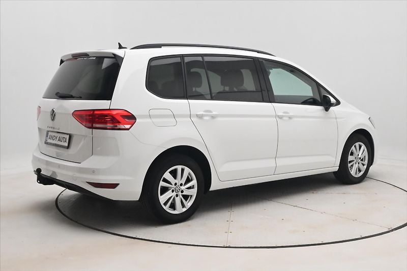 Volkswagen Touran 2,0 TDI 110 kW DSG COMFORT Zár - fotka 5 z 33