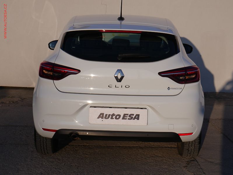 Renault Clio (2022) 1.0 TCe, 2.maj,ČR - fotka 5 z 17