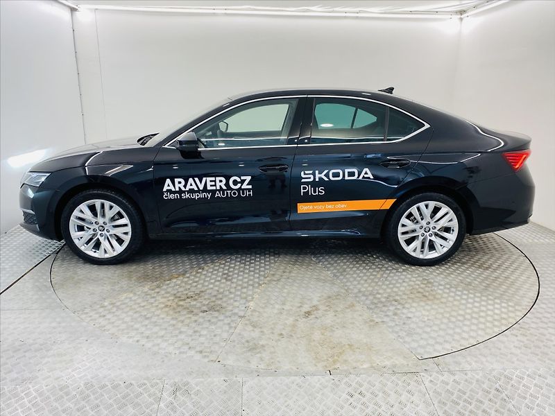 Škoda Octavia 2,0 TDI 110kW DSG Exclusive Se - fotka 3 z 29