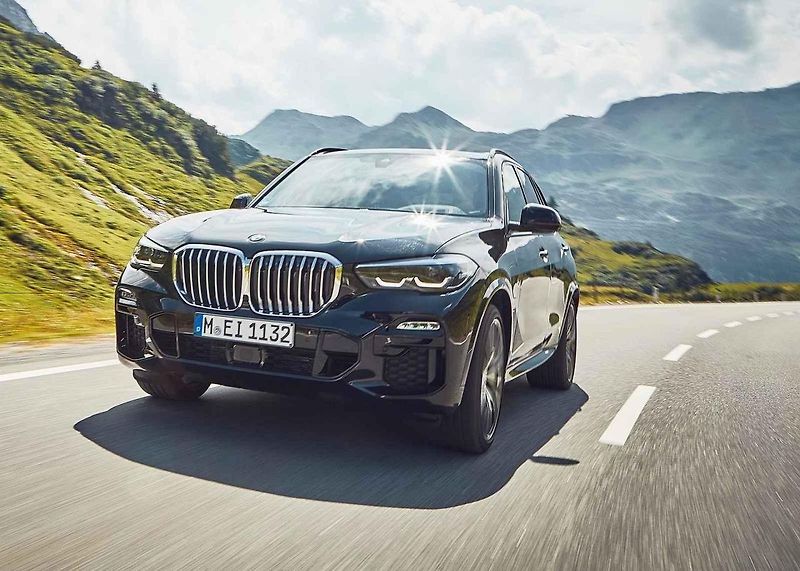Hybridů do zásuvky, které mají emise pod 50 g CO2 na km, je v Česku přes dvě desítky.
